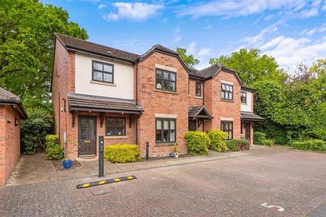 Flat for sale in Lode Lane, Solihull