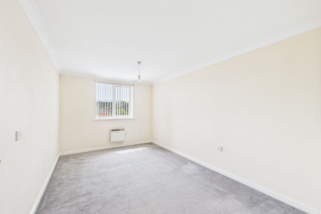30 Peatey Court, High Wycombe photo 3