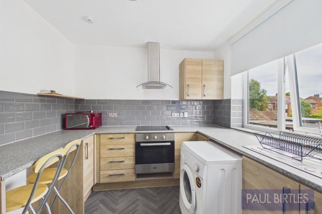 426A, Flixton Road, Manchester photo 2