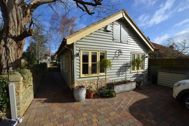 Thumbnail Detached bungalow to rent in Oundle Road, Woodnewton, Peterborough