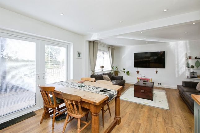 Woodland Road, Burton-On-Trent photo 4