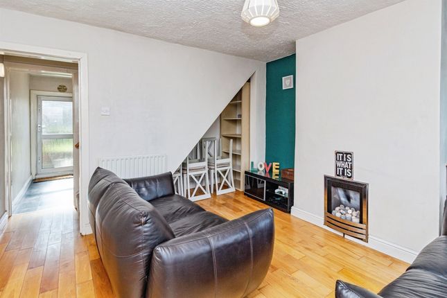 7, Doxey Road, Stafford photo 3