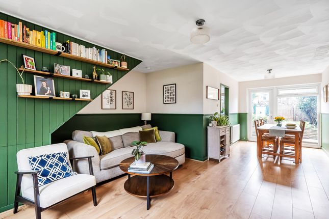 62 Home Park, Oxted photo 2