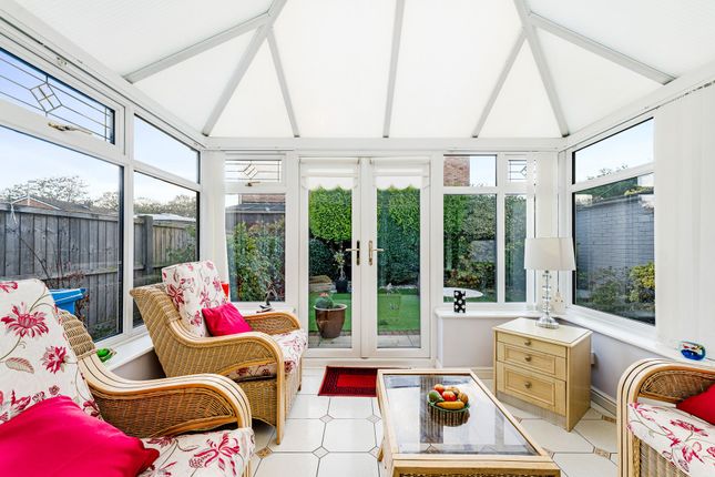 4 Wedgewood Drive, Widnes photo 4