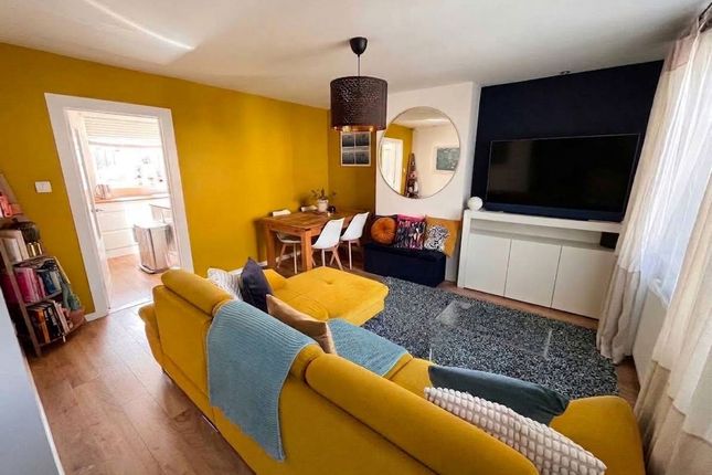 27 Charles Street, Trowbridge photo 4