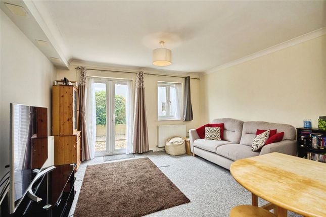 2, Bishops Court, Newport photo 4
