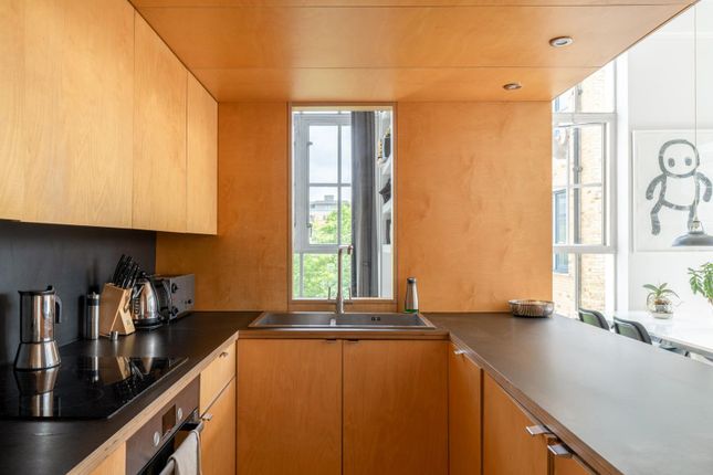 Flat 202, Building 600, Alaska Buildings, 61 Grange Road, London photo 4