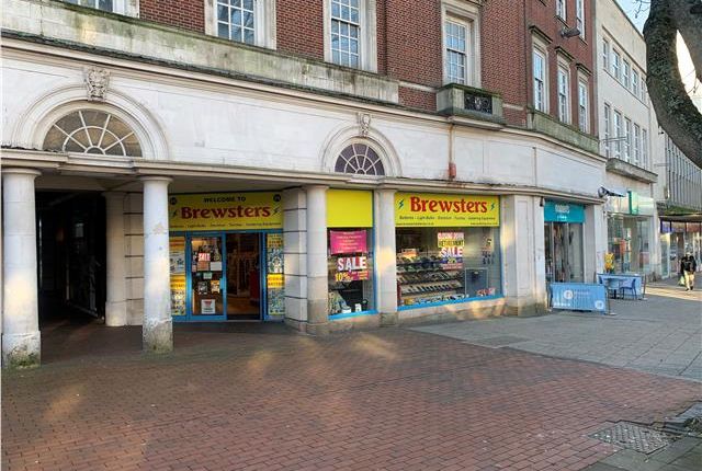 Retail premises to let in 67 New George Street, Plymouth, Devon