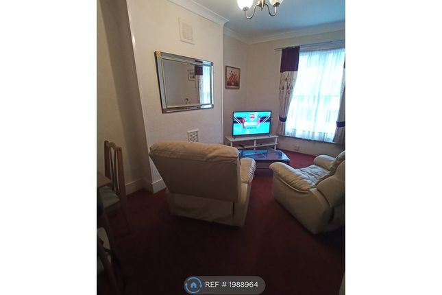 Flat to rent in Second Floor, Highbury