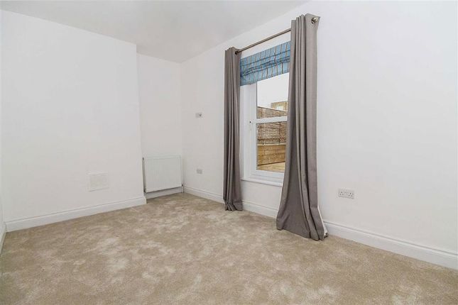 5, Latimer Road, Teddington photo 5