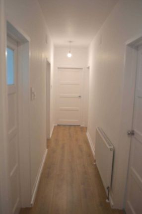 Flat to rent in Barmill Road, Glasgow