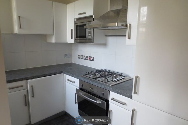 Flat, Grove Road, London photo 3