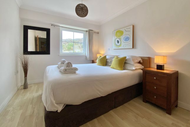 Flat for sale in Waves, Watergate Bay