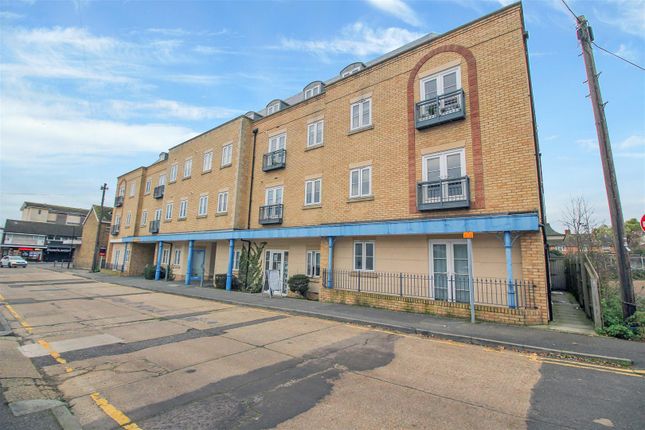 1-bed flat on 5, The Forge, Wickford, £190,000
