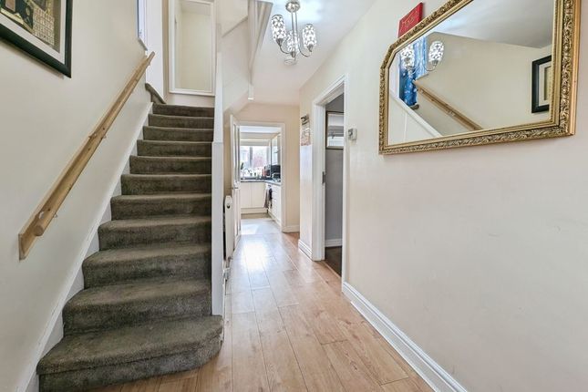 29, Ridgeway, Newcastle Upon Tyne photo 3