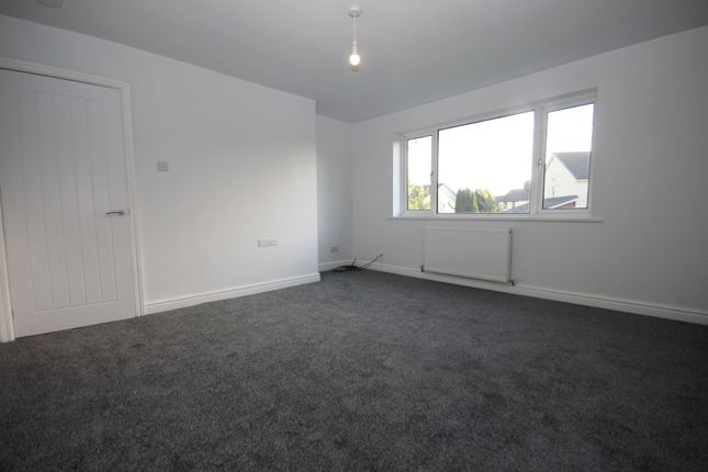 8 Beacon Road, Wigan photo 2