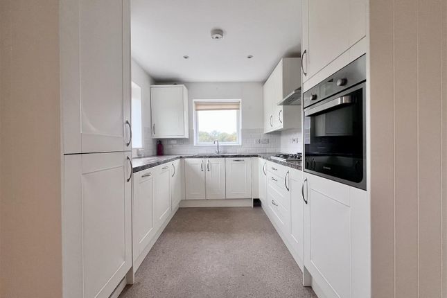 24, Calvie Croft, Milton Keynes photo 3