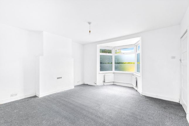 7, Moat Place, Acton photo 2