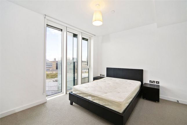 Flat to rent in Avantgarde Place, London