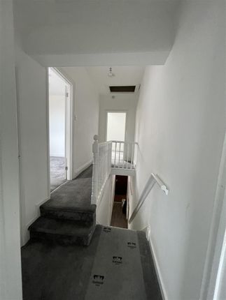 Property to rent in Swan Road, Gloucester