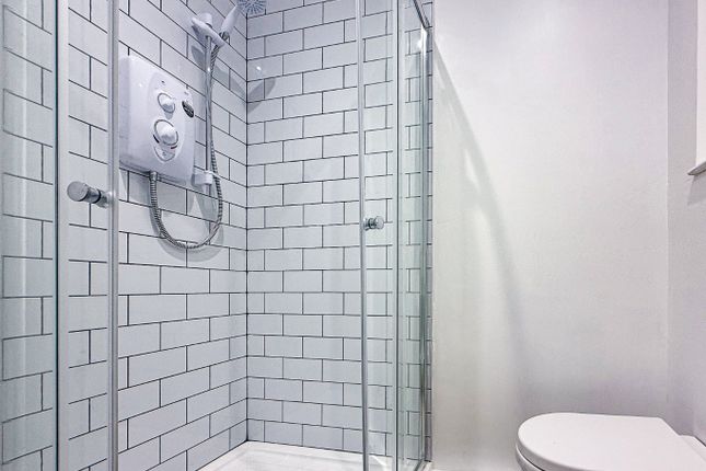 Room 3, 1 Albemarle Road, Somerset photo 4