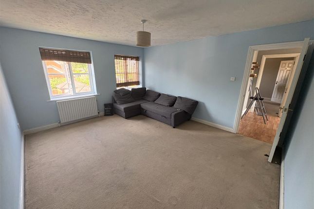 14, Cardinal Mews, Andover photo 3