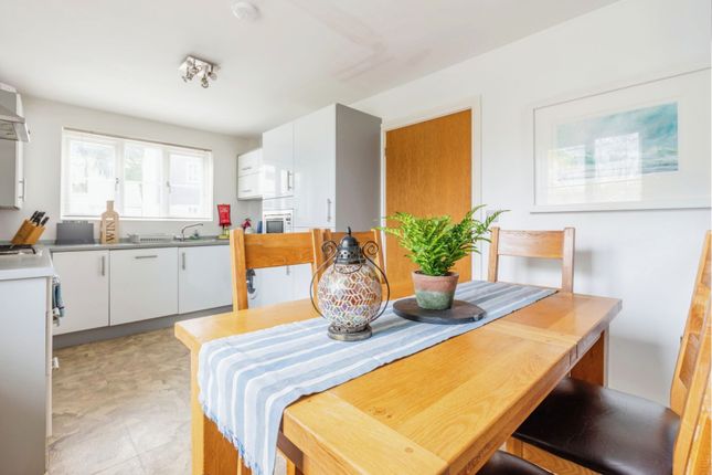 4, Bay View Road, St. Austell photo 4