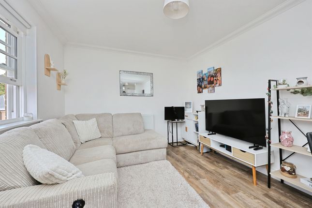 18, Grouse Close, Norwich photo 2