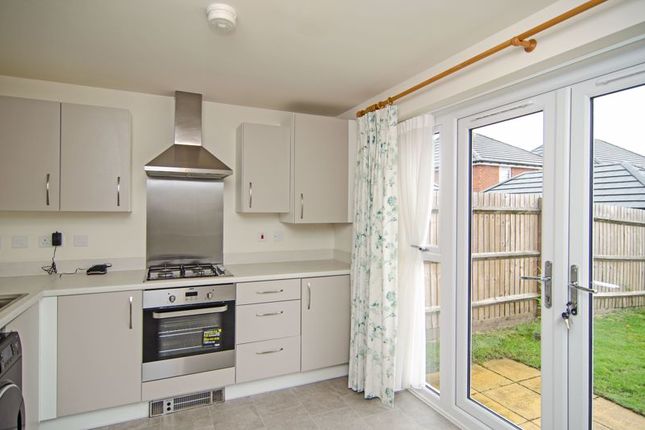9, Goring Drive, Lichfield photo 3