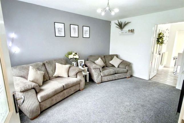 21, Norham Drive, Darlington photo 3