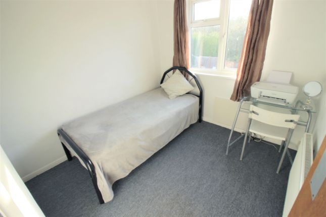 Terraced house to rent in Drovers Way, Hatfield