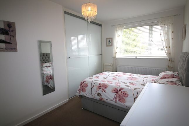 73, Norburn Park, Durham photo 4