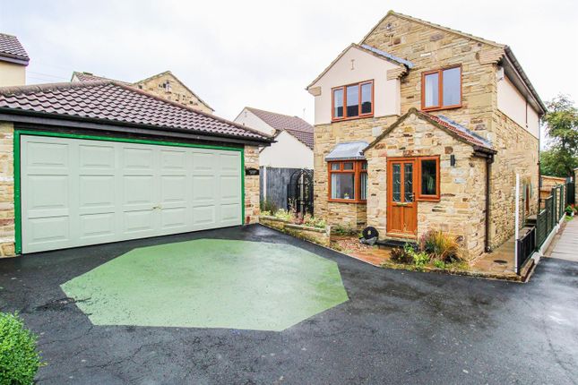 Thumbnail Detached house for sale in Stonecroft, Stanley, Wakefield