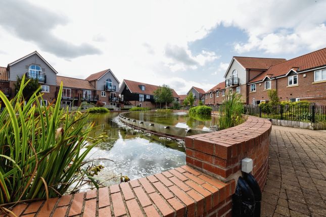 Property for sale in The Quays, Burton Waters, Lincoln