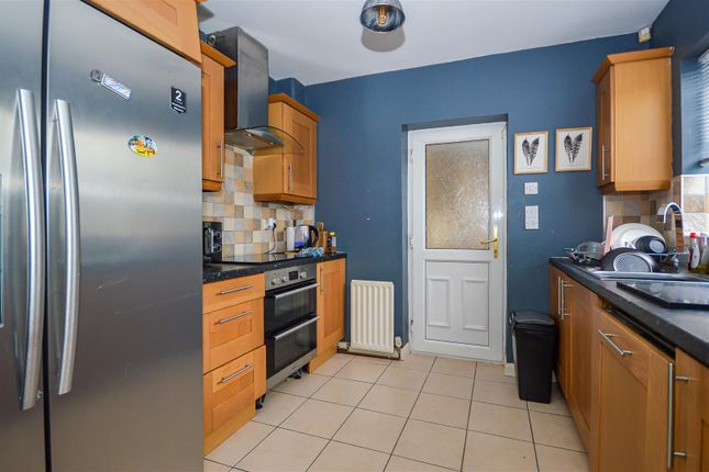 5, South Street, Normanton photo 2