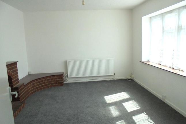 29 Longtown Road, Harold Hill, Romford photo 3
