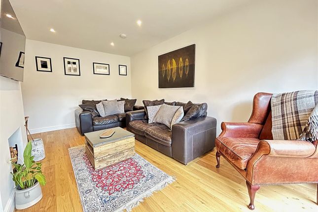 31, Orchard Drive, Selby photo 3