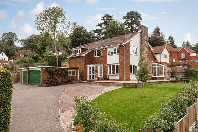 Thumbnail Detached house for sale in Beverley Heights, Reigate