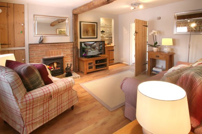 Jasmine Cottage, 3, Bears Lane, Sudbury photo 2