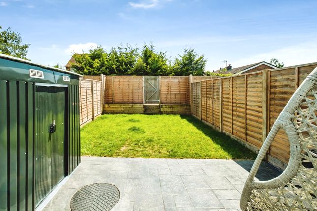 3 Green Hedges,, Church Lane, Pulborough photo 4