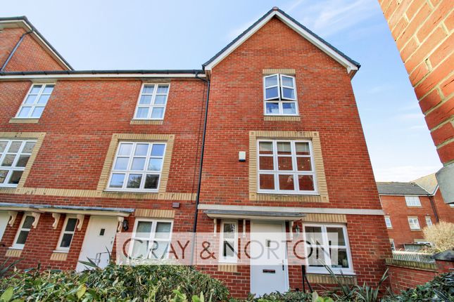 Caroline Way, Eastbourne photo 2