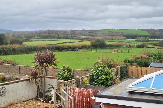 17, GREENFIELD WAY, PORTHCAWL photo 2