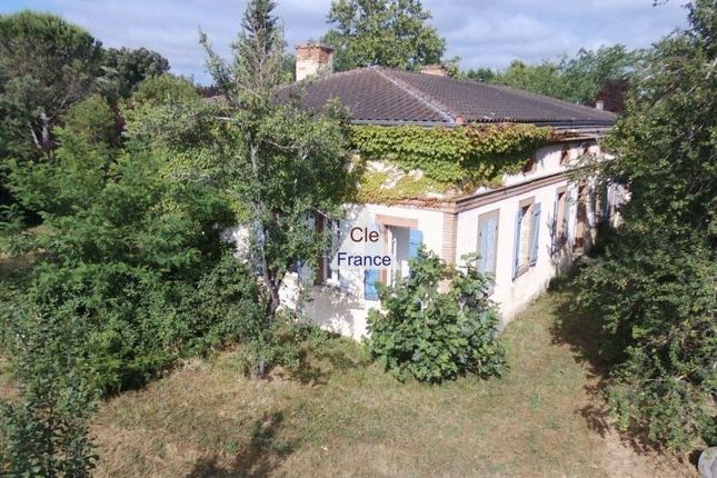 Thumbnail Country house for sale in Lagardelle-Sur-Leze, Midi-Pyrenees, 31870, France