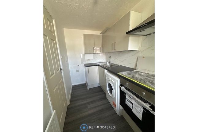 Alliance Close, Wembley photo 2