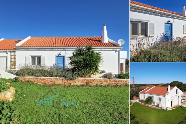 Thumbnail Villa for sale in Raposeira, Algarve, Portugal