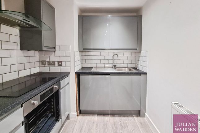 Apt 5, Delta House, Romiley photo 3