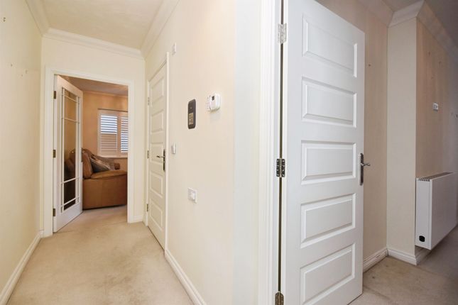 3, Meadow Lodge, Laindon Road, Billericay photo 4