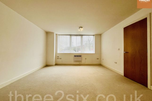 6 Castle Court, The Minories, Dudley photo 2