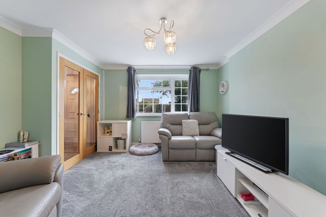 4 Thirsk Close, Runcorn photo 3