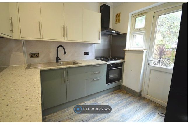 Flat A, St Margerets Avenue Ndh, London photo 4